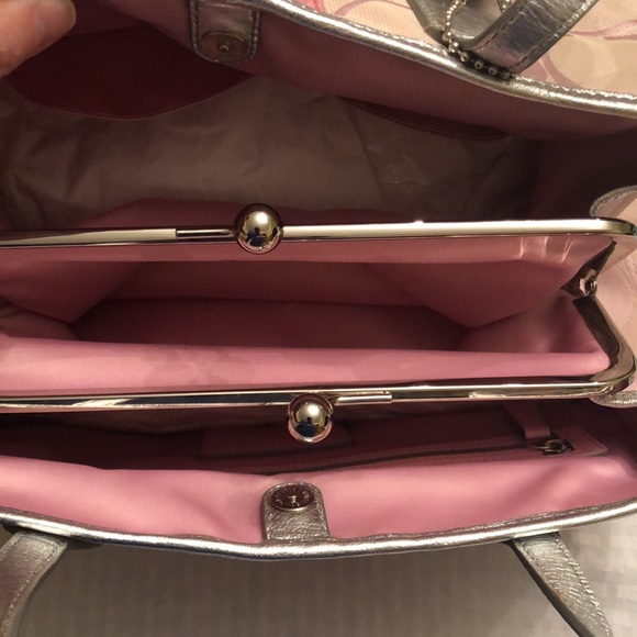 Coach bag, kisslock, pink and silver. e1082-f13533, with dust bag - Picture 6 of 11